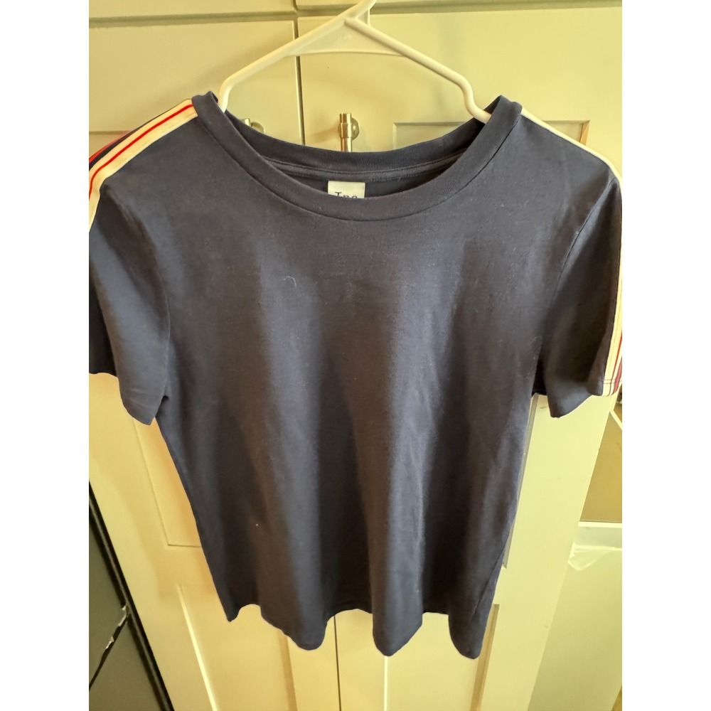 Tna Aritzia Navy Blue‎ T-Shirt Women's  Medium Short Sleeve Shoulder Stripe